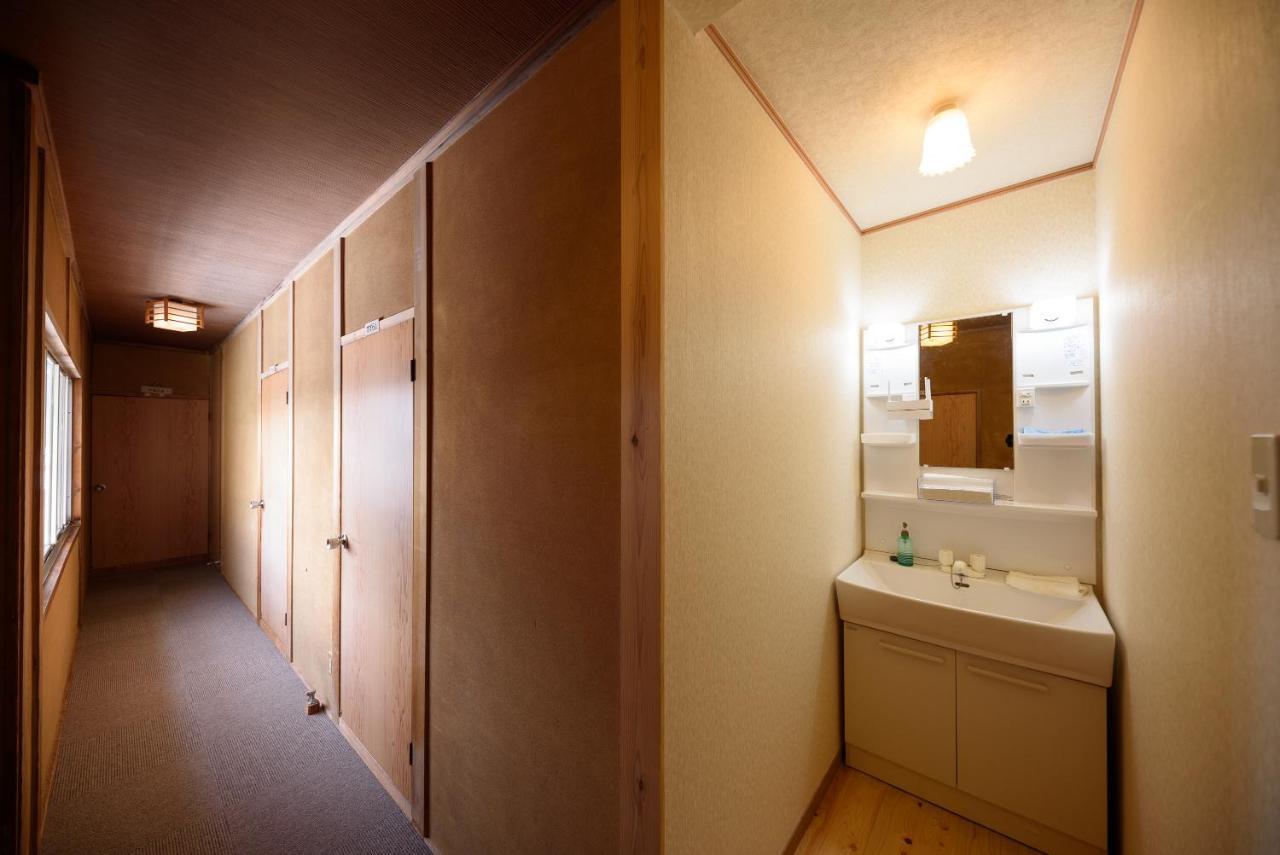 Hotel Minshuku Tsutaya à Yufu Extérieur photo