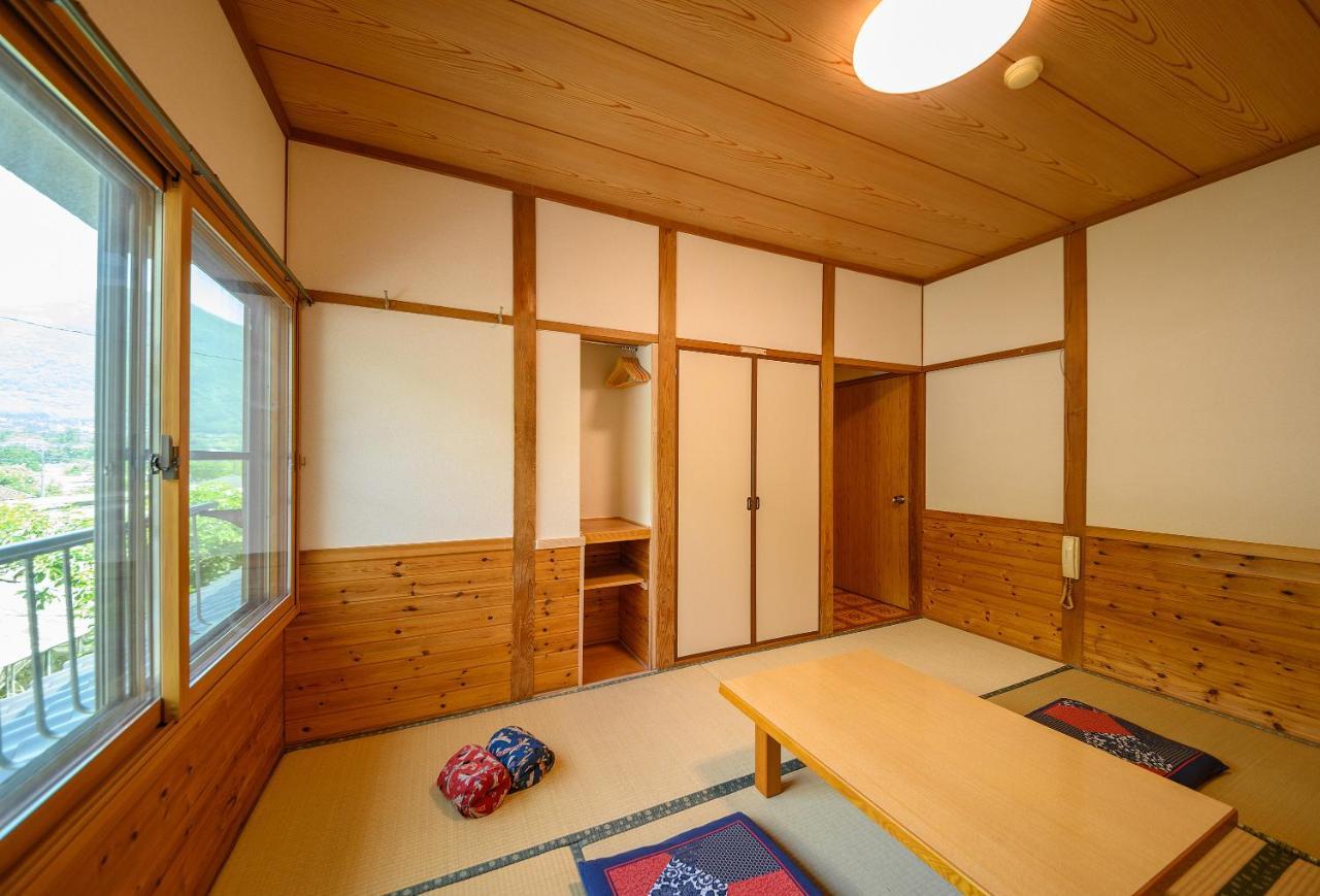 Hotel Minshuku Tsutaya à Yufu Extérieur photo