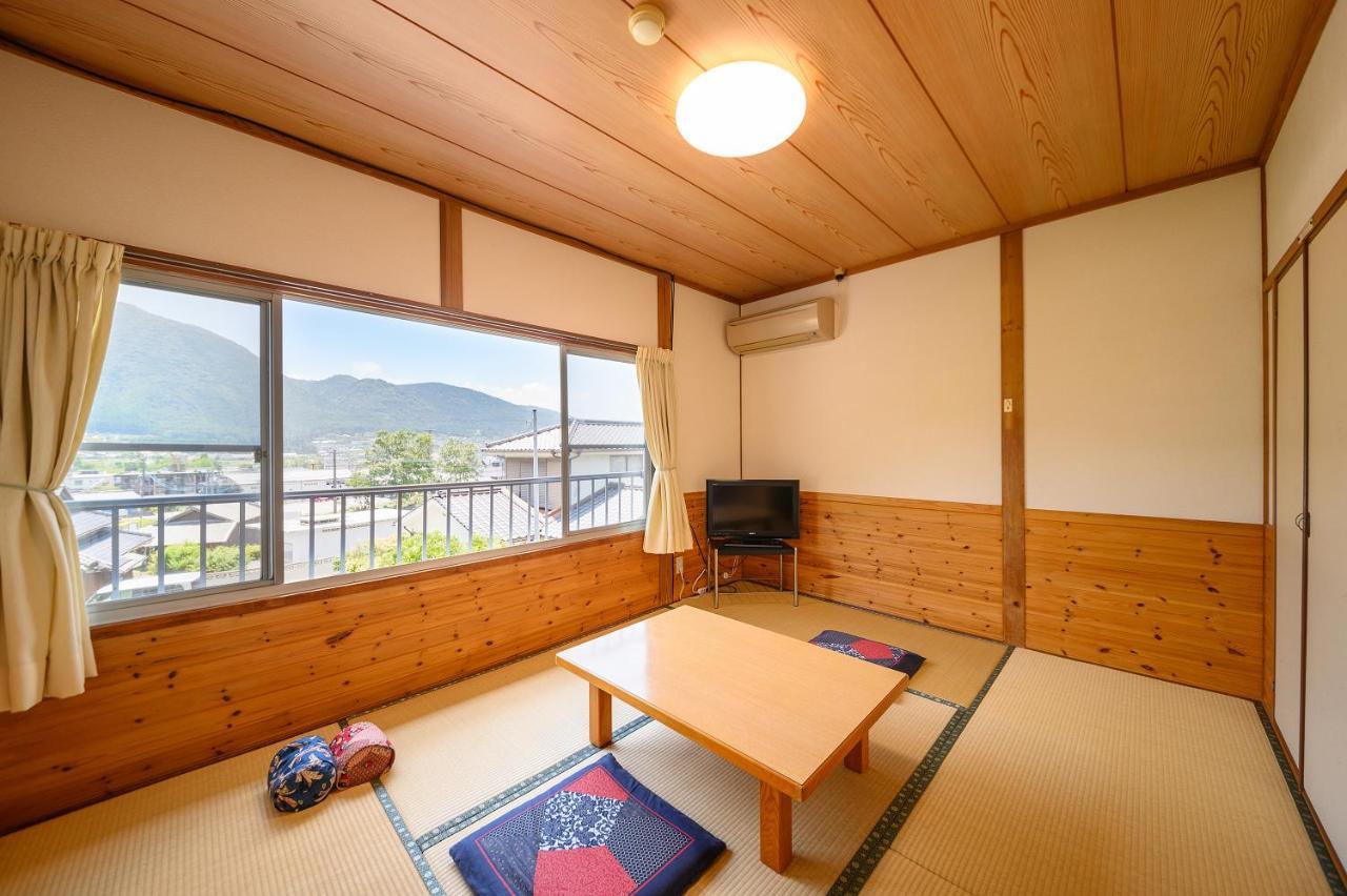 Hotel Minshuku Tsutaya à Yufu Extérieur photo